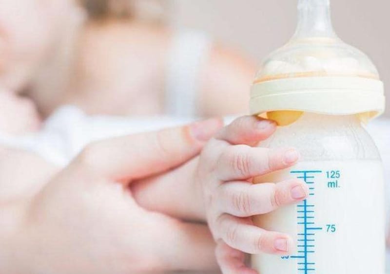 0到12个月宝宝吃奶量对照表供新手妈妈参考，建议收藏起来！