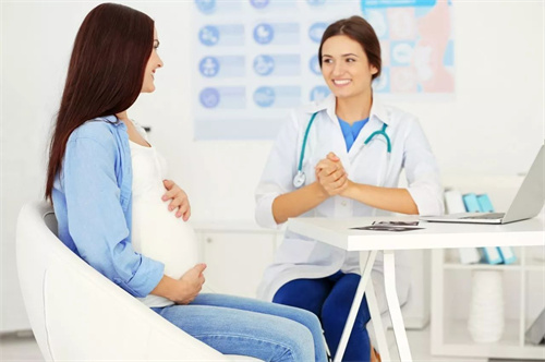 孕妈妈咳嗽对胎儿有哪些影响？附孕期咳嗽的缓解方法